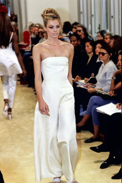 Look 50